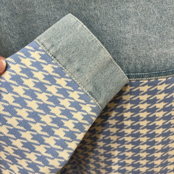 ⭐️SANDRO Houndstooth denim-paneled stretch-knit shirt jacket—GORGEOUS!! Size 2 - Picture 13 of 13